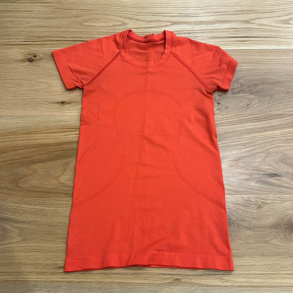 Lululemon Swiftly Tech size 2